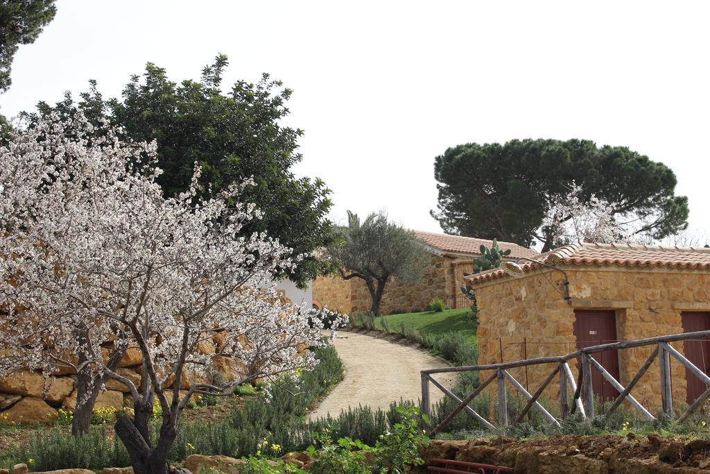 Agriturismo Feudo Muxarello Aragona Dış mekan fotoğraf
