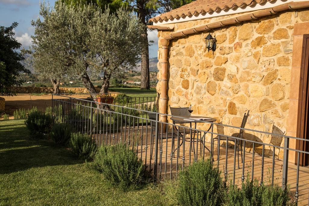 Agriturismo Feudo Muxarello Aragona Dış mekan fotoğraf